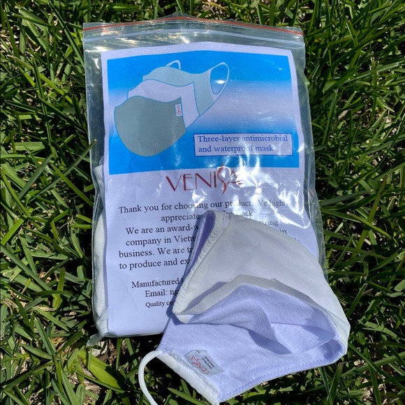 2 Reusable Face Masks - Picture 3 of 4